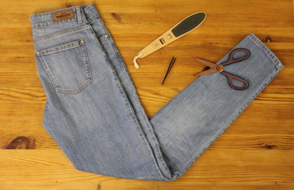 Jeans mit ausgefranstem Saum selber machen