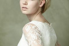Brautfrisuren - die schönsten Frisuren für kurze, mittellange und lange Haare Brautfrisuren - die schönsten Frisuren für kurze, mittellange und lange Haare