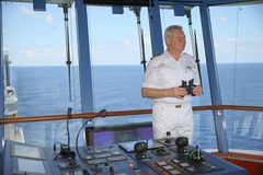 Kapitän Detlef Harms steuert die "Aida Prima" Kapitän Detlef Harms steuert die Aida Prima.