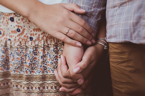 Handlesen: Deine Hände verraten, ob du heiraten wirst