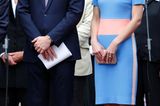 ... aber wir sind sicher: Gatte Prinz William war zur Stelle, um seine Frau zu wärmen. Zum Kleid trug Kate Pumps von LK Bennett und eine Clutch.