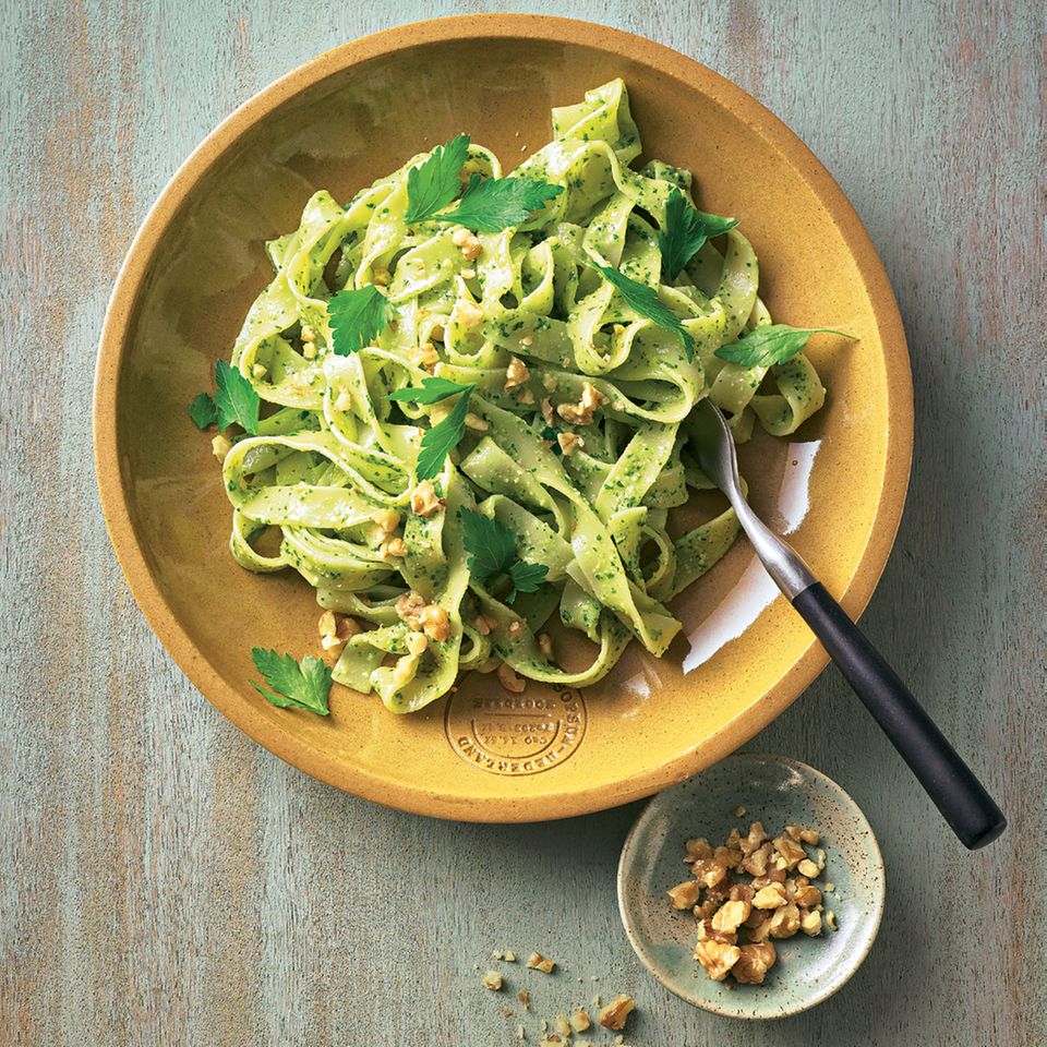 Pasta mit Walnuss-Pesto | BRIGITTE.de