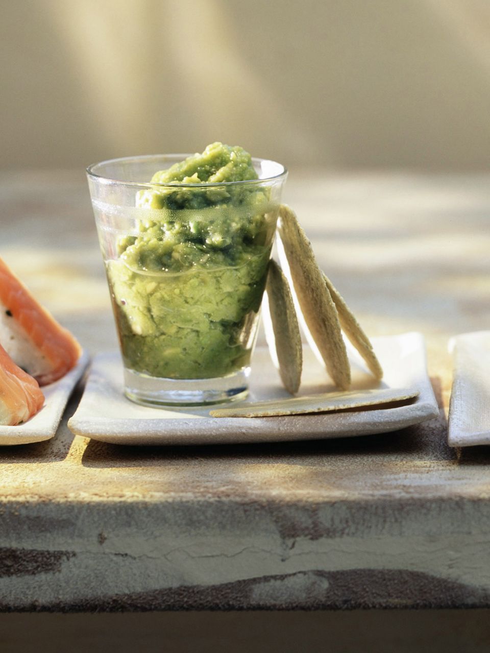 Spargel-Vorspeisen: Guacamole von grünem Spargel Spargel-Vorspeisen: Guacamole von grünem Spargel