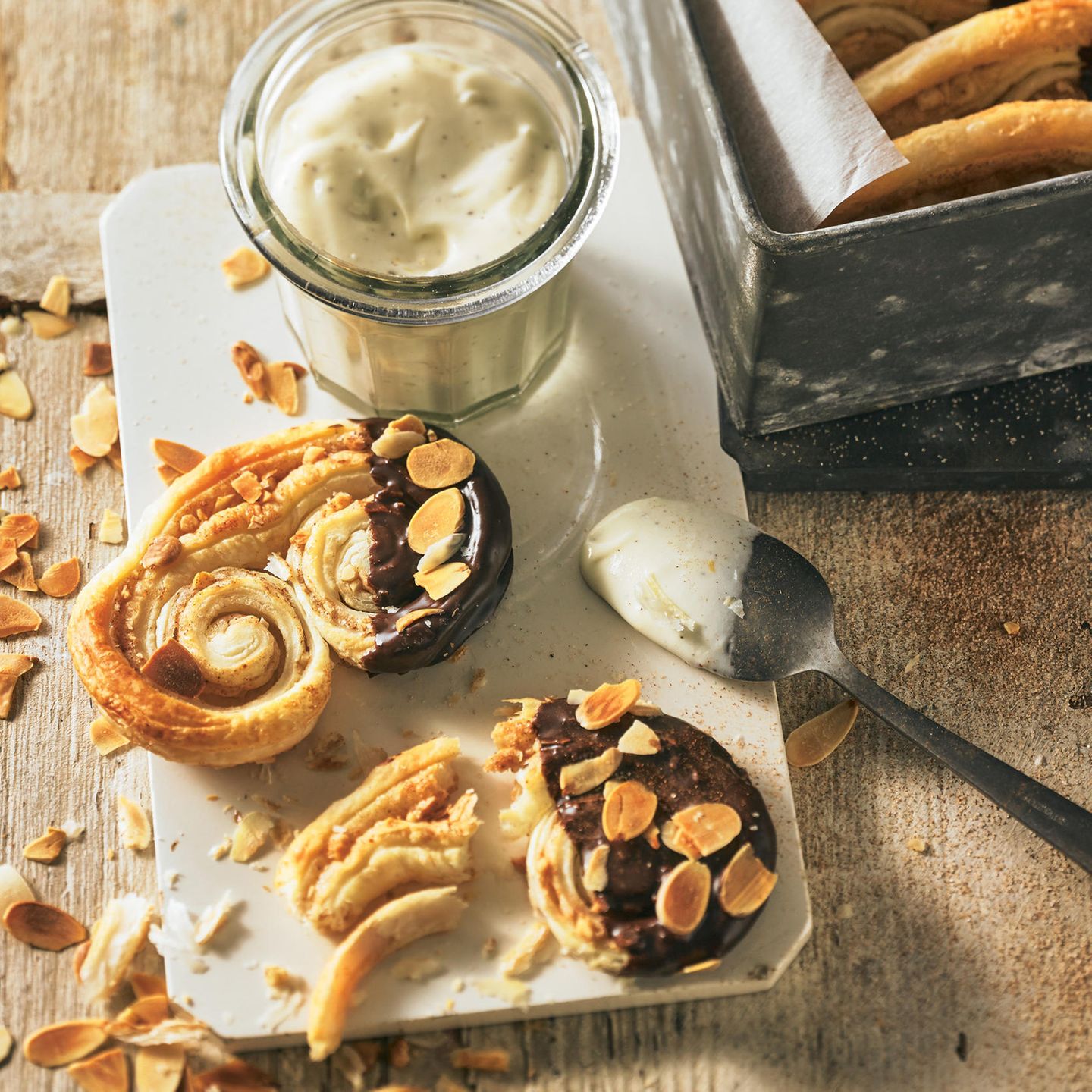 Schweineohren mit Vanillecreme