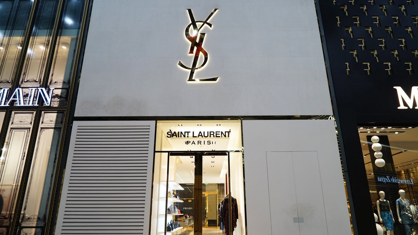 ysl boutique