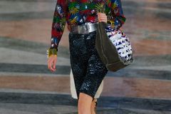 Die Caprihose ist zurück! Auch bei Chanel Die Caprihose ist zurück!