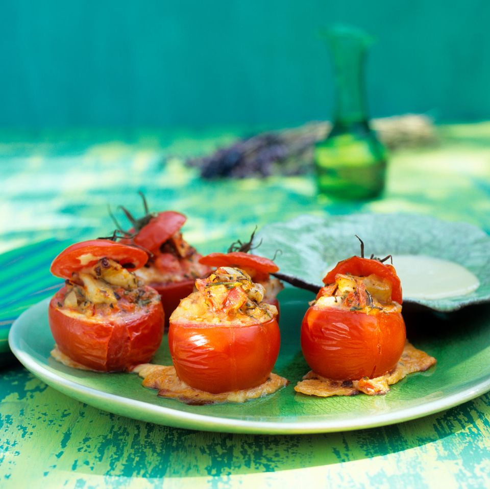 Gefüllte Tomaten: Sommerlicher Genuss-Kick