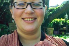 Unser Blog-Liebling: "Früher war mehr Metal, heute ist mehr Mama." Das schreibt Julia auf ihrem Blog "Mama Juja" über sich selbst. Wir finden, dass da immer noch viel Metal zwischen den Zeilen steckt und kluge Gedanken sowieso. Trotz Müdigkeit. Unser Blog-Liebling: "Früher war mehr Metal, heute ist mehr Mama." Das schreibt Julia auf ihrem Blog "Mama Juja" über sich selbst. Wir finden, dass da immer noch viel Metal zwischen den Zeilen steckt und kluge Gedanken sowieso. Trotz Müdigkeit.