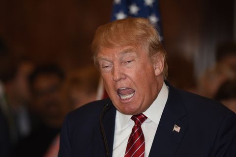 Plumpe Anmache im Oval Office: Trump baggert Journalistin an