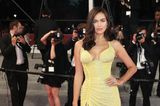 Irina Shayk zeigt in einem gelben Kleid in Cannes 2017