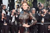 Irina Shayk in einem transparenten Kleid in Cannes 2017