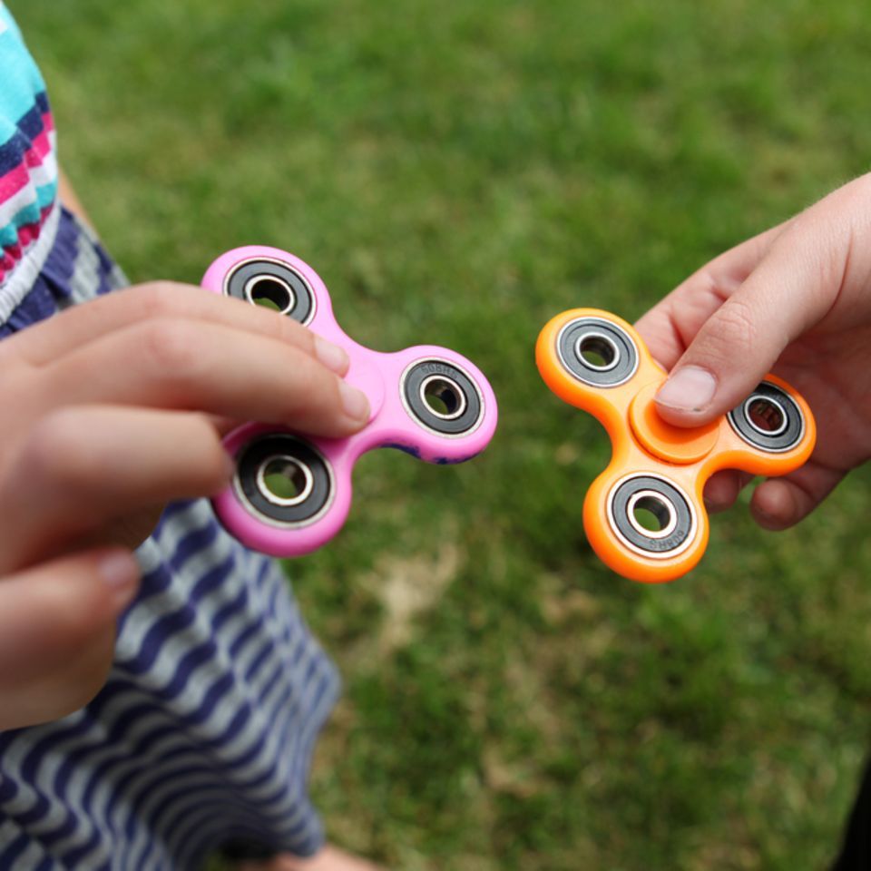 Fidget Spinner: Wie gefährlich ist das neue Trend-Spielzeug für Kinder?