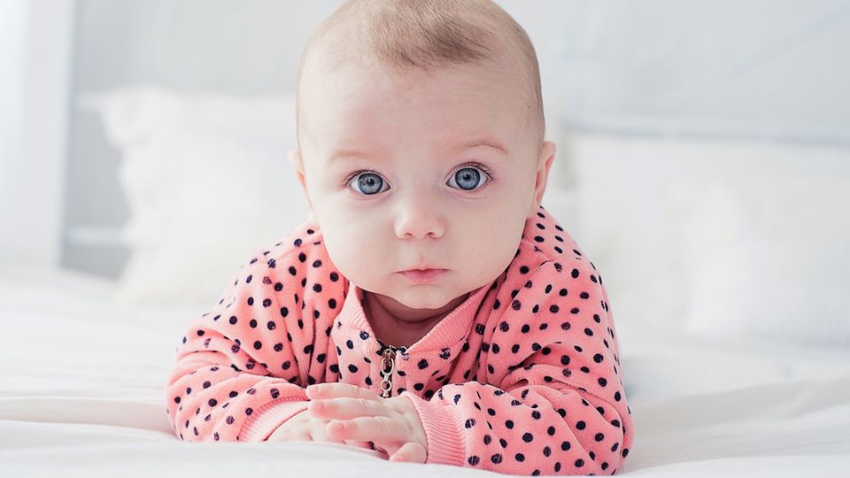 süßes Baby kurze Babynamen