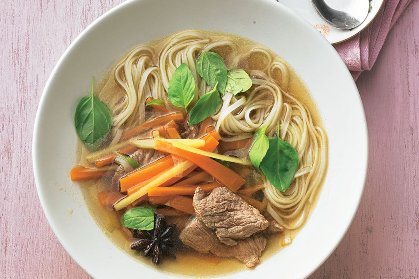 Anroll Heilbronn – Rezept für Rindfleisch-Pho-Suppe