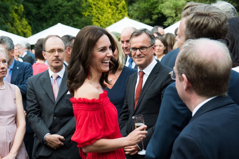 Ein Traum in Rot: So umwerfend sah Herzogin Kate in Berlin aus