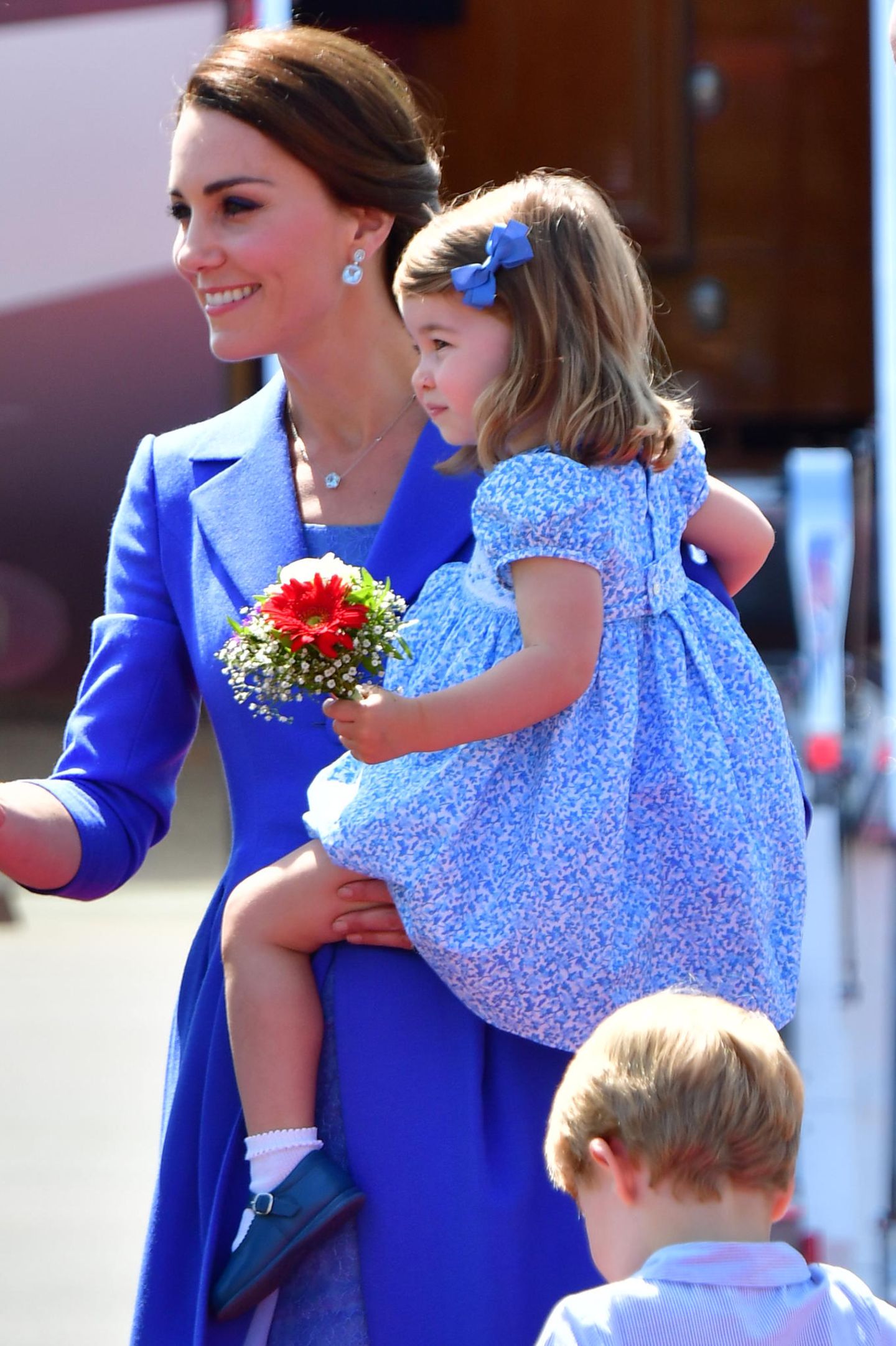 Charlotte auf dem Arm von Herzogin Kate