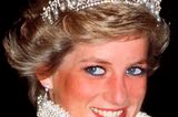 Prinzessin Diana trägt blauen Eyeliner