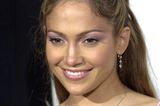 Jennifer Lopez trägt metallischen Lidschatten