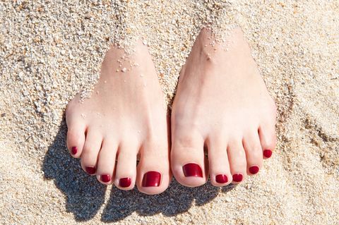 Schrunden: Füße im Sand
