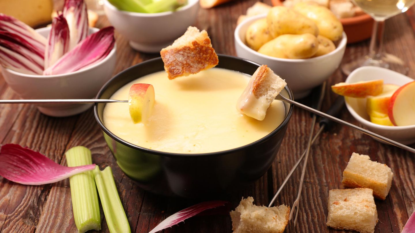 Käsefondue - das beste Rezept | BRIGITTE.de