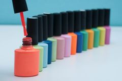 Jünger aussehen mit diesen Make-up-Tricks Jünger aussehen mit diesen Make-up-Tricks
