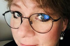 Unser Blog-Liebling: Haben wir ein Glück, dass es Muttiglück gibt! So heißt das Blog von Anke, 46, aus München und wir lieben einfach alles daran. Ihren Humor, ihren ehrlichen Blick aufs Leben und ihre Hacks, die wirklich jedes Muttileben einfacher machen. Unser Blog-Liebling: Haben wir ein Glück, dass es Muttiglück gibt! So heißt das Blog von Anke, 46, aus München und wir lieben einfach alles daran. Ihren Humor, ihren ehrlichen Blick aufs Leben und ihre Hacks, die wirklich jedes Muttileben einfacher machen.