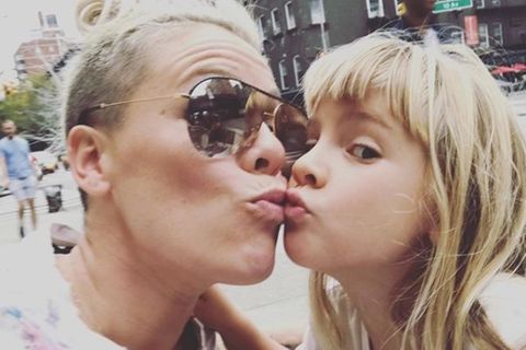 Sängerin Pink und Tochter Willow bei Instagram