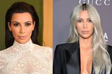 Wer an Kim Kardashian West denkt, hat automatisch ihren typischen Contouring-Look inklusive schwarzer XL-Mähne vor Augen. Dabei ist diese gar nicht mehr aktuell. Lang sind ihre Haare zwar immer noch, farblich mittlerweile aber eine Mischung aus Grau und Platinblond.