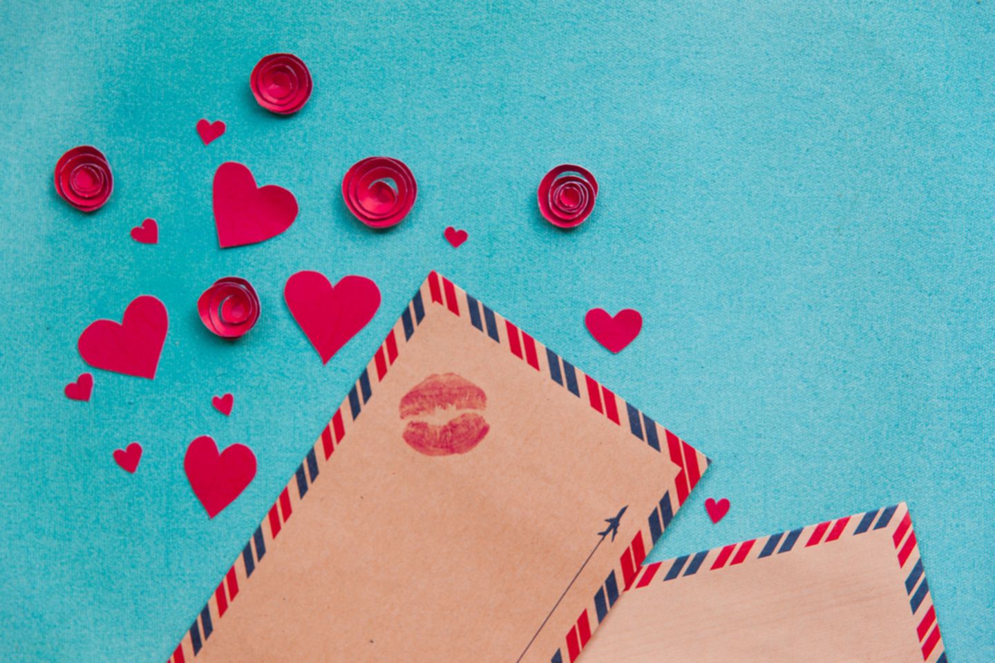 Zum Valentinstag Karten für die Liebsten basteln