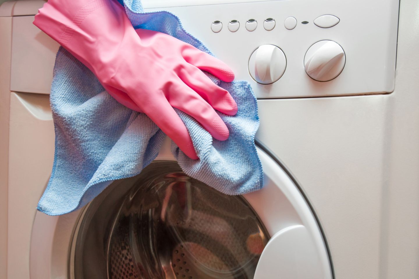 Lederkombi waschen reinigen - Ab damit in die Waschmaschine?