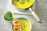 Karotten-Mais-Suppe mit Hähnchen-Spiessen