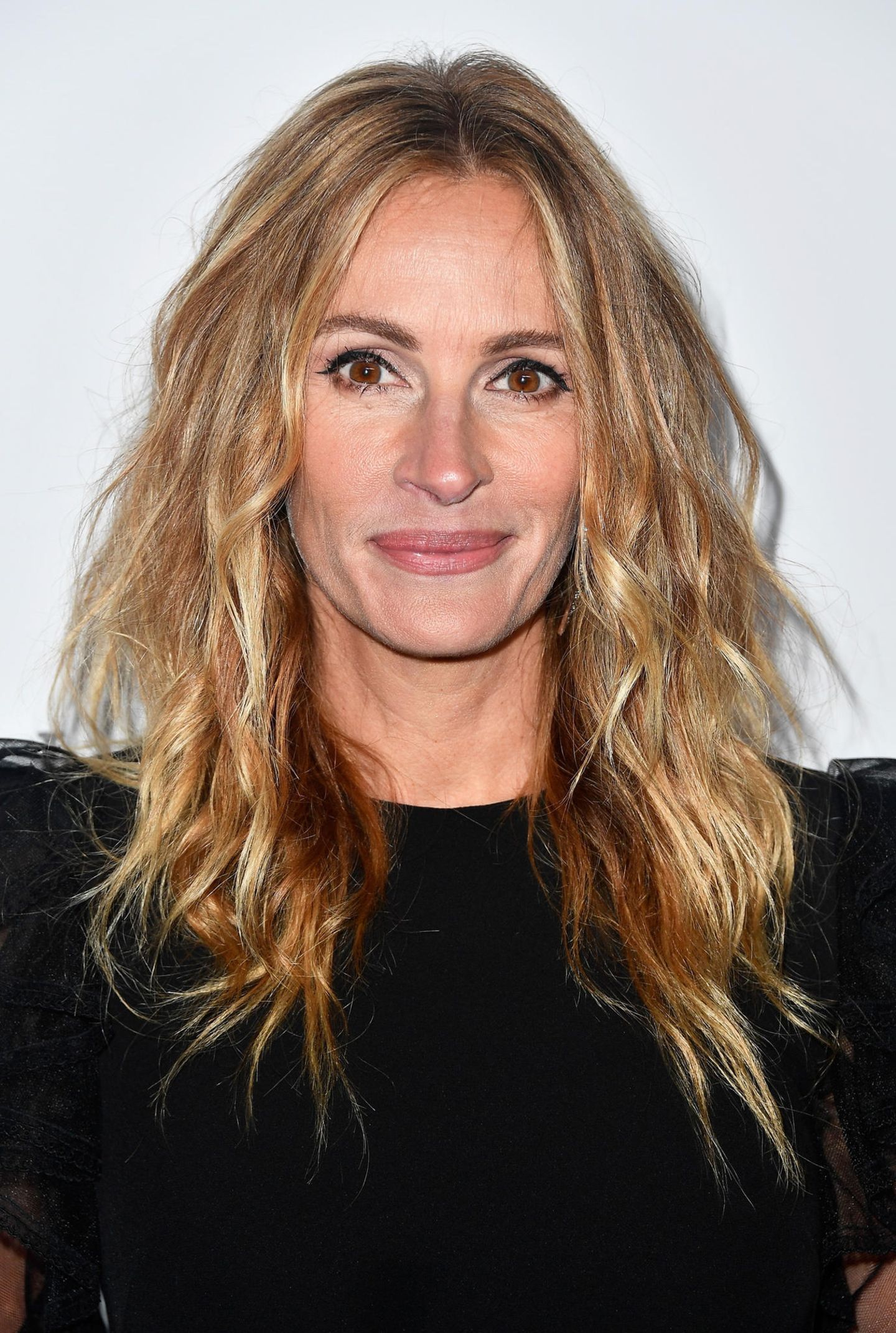 Frisuren, die jünger machen: Julia Roberts mit leichten Wellen