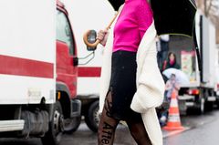 Cardigan über Outfit getragen Cardigan über Outfit an Streetstylestar