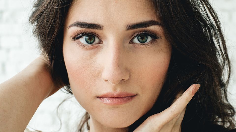 Augen größer schminken – so geht's! Augen größer schminken – so geht's!