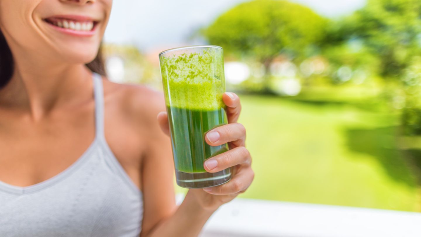 Kollagendrink Kann Man Sich Wirklich Schon Trinken Brigitte De