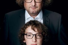 Eltern-Kind-Ähnlichkeiten-kinngrübchen Eltern-Kind-Ähnlichkeiten-kinngrübchen