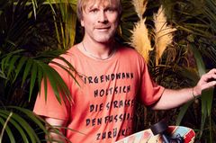Ansgar und sein Longboard - eine Liebe, die über die Grenzen des Dschungels hinaus geht <3 Ansgar und sein Longboard - eine Liebe, die über die Grenzen des Dschungels hinaus geht <3