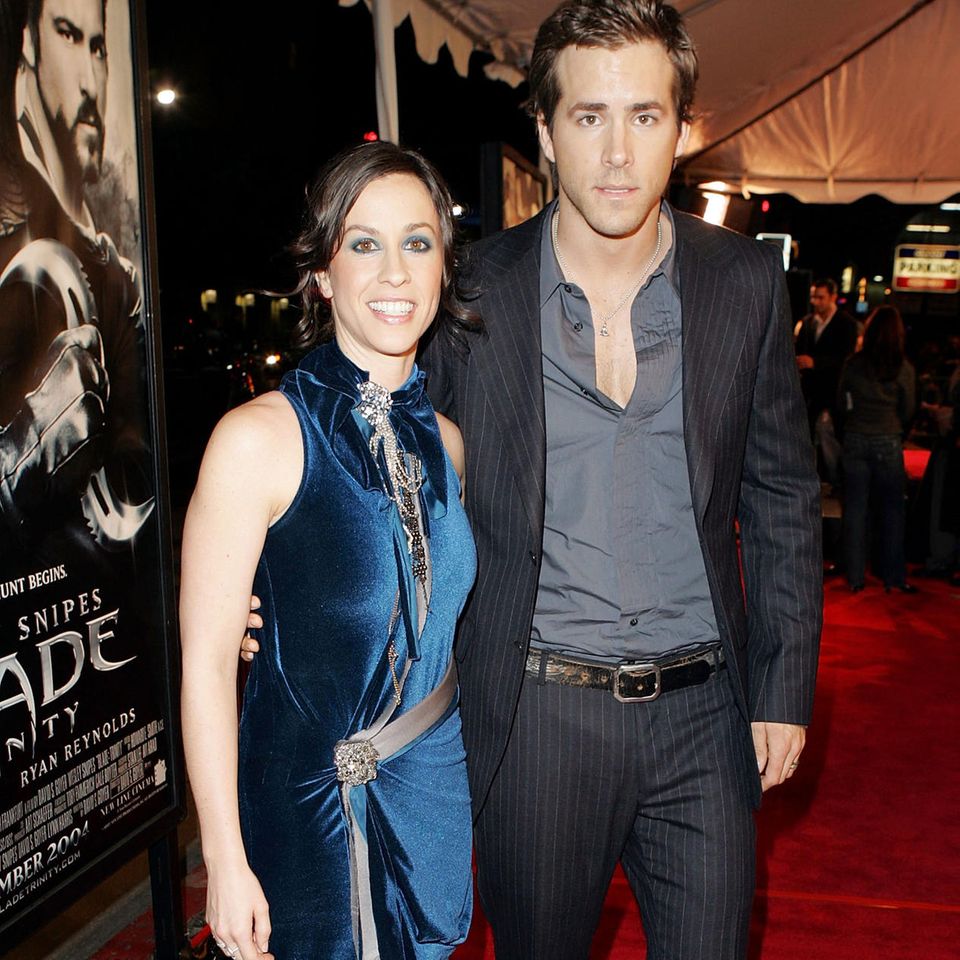Von 2002 bis 2007 war Ryan Reynolds schwer in Sängerin Alanis Morissette verliebt.