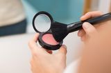 ... sorgt ein farblich passender Highlighter. Übrigens: Eins DER Trendprodukte der Saison.