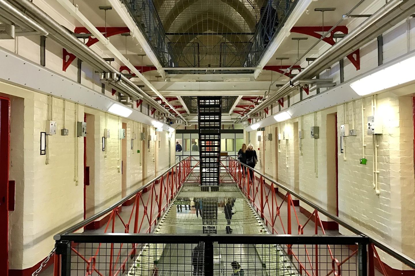 Niederlande: Ein recht verlassener langer Gefängnistrakt