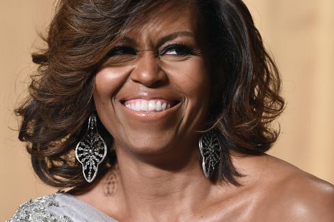 Präsidenten-Gattin Michelle Obama mit einem fröhlichen Lachen im Gesicht