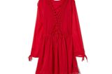 Diese Farbe steht jedem Teint: rotes Kleid von H&M, um 40 Euro.