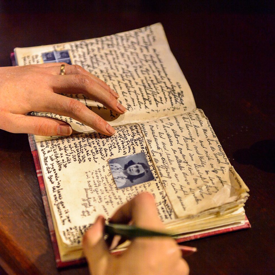 Geheime Einträge entziffert: Anne Frank schrieb schmutzige Witze in ihr Tagebuch