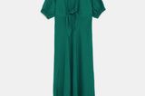 Schmeichelt dem Teint: Grünes Kleid mit Zierschleife. Von Zara, um 50 Euro.