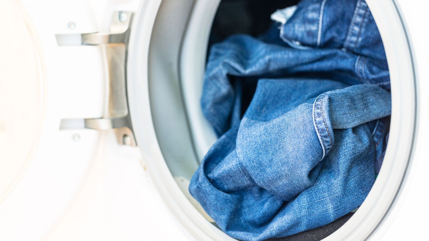 Jeans waschen: Darauf müsst ihr achten | BRIGITTE.de