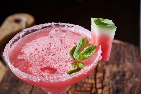 Sekt-Cocktail mit Melone