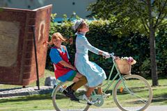 Familienurlaub in Schweden Familienurlaub in Schweden: Pippi Langstrumpf auf dem Gepäckträger eines Fahrrads