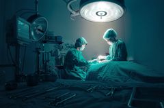 Adipositas: Wenn Übergewicht gefährlich wird Adipositas: Chirurgischer Eingriff