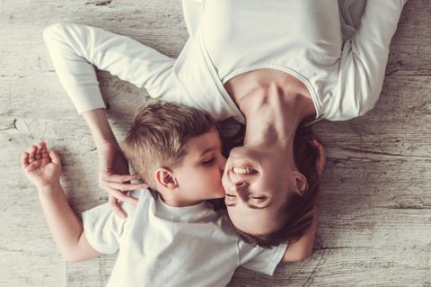 Tricks, die das Mama-Leben einfacher machen: Mama mit Kind