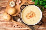 Kartoffelcremesuppe in einem Topf